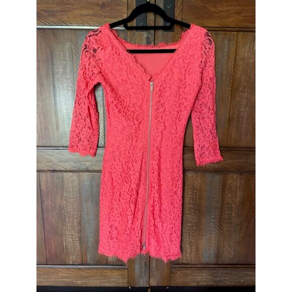 Diane Von Fustenburg Size 2 Lace Sheath Dress Coral Pink - Picture 2 of 5